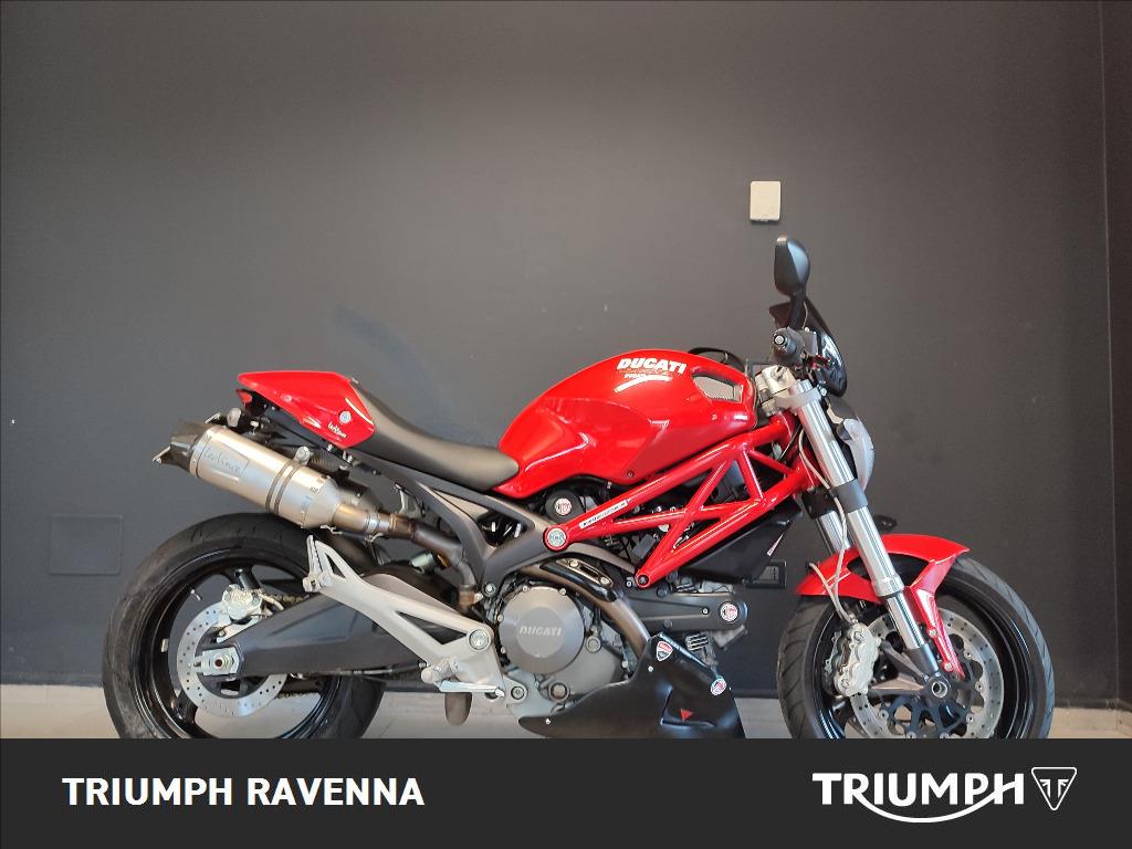 DUCATI Monster 696 