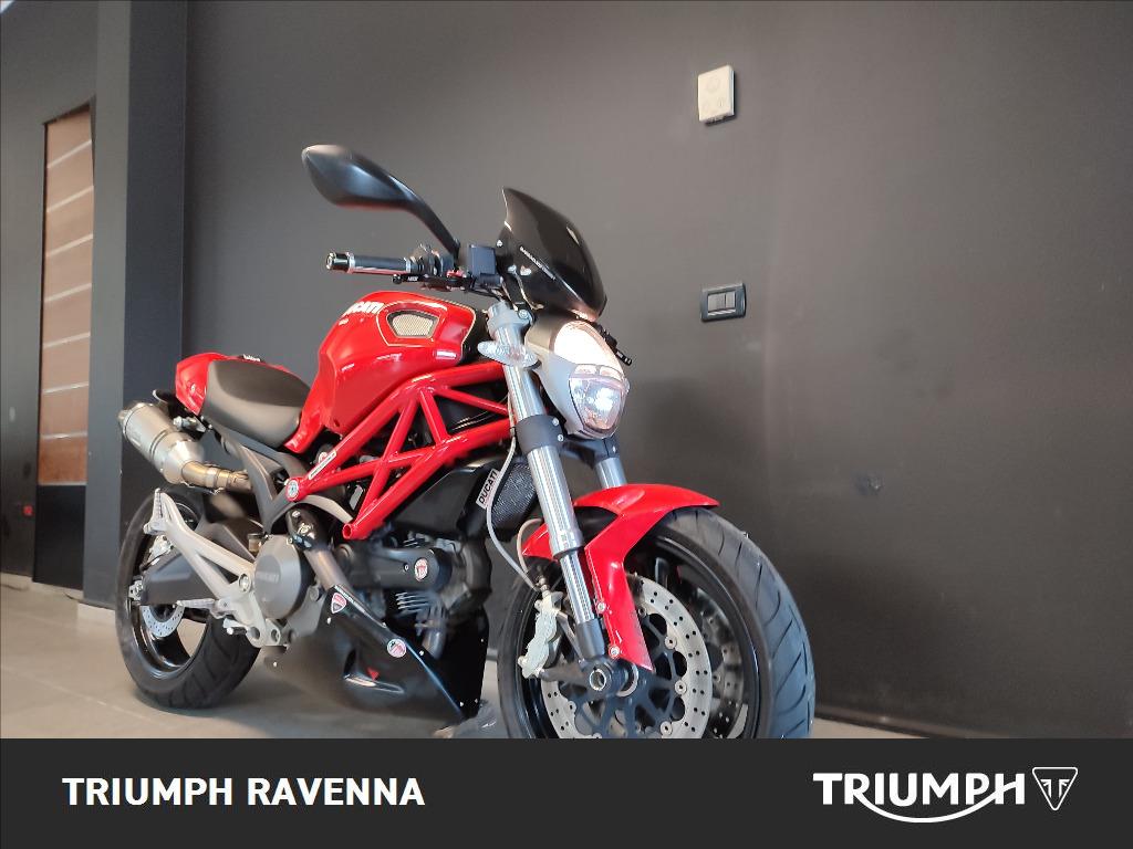 DUCATI Monster 696 