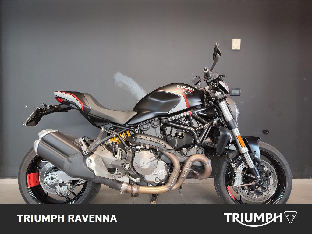 DUCATI Monster 821 Dark