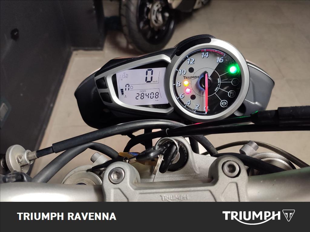 TRIUMPH Street Triple 675 