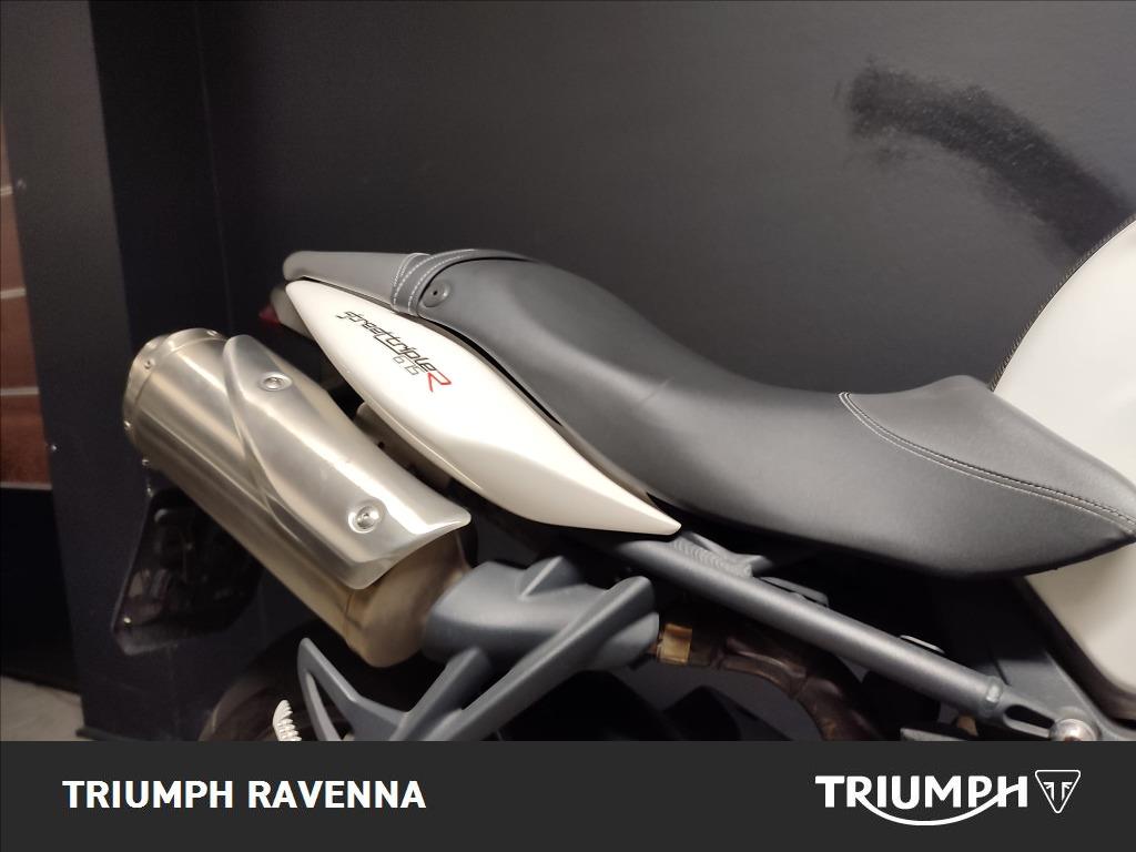 TRIUMPH Street Triple 675 