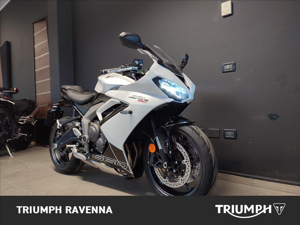 TRIUMPH Daytona 660 Abs