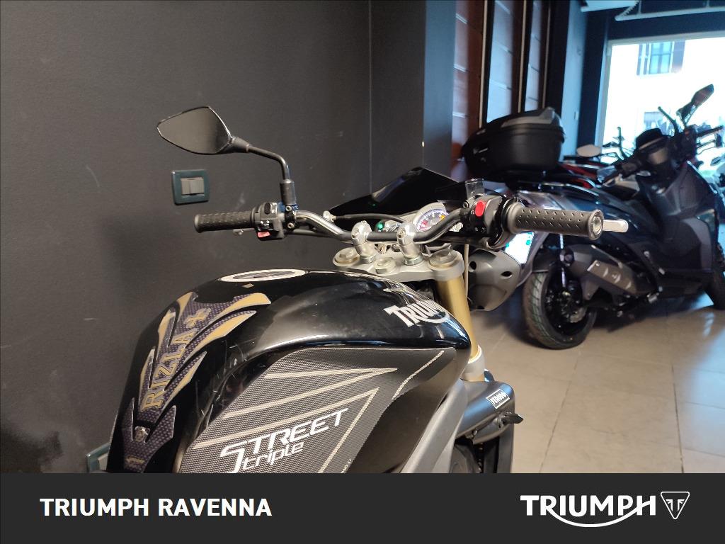 TRIUMPH Street Triple 675 